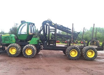 2013 John Deere 1210E Forwarder